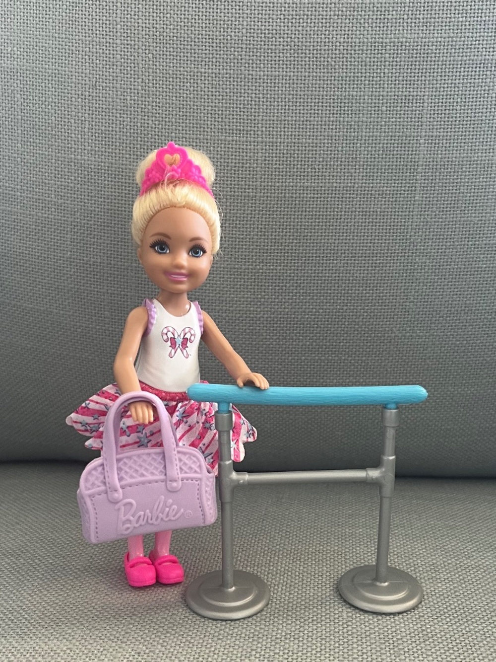 Barbie Chelsea Nutcracker Ballerina Doll w/ Ballet Barre & Purse Pink Outfit